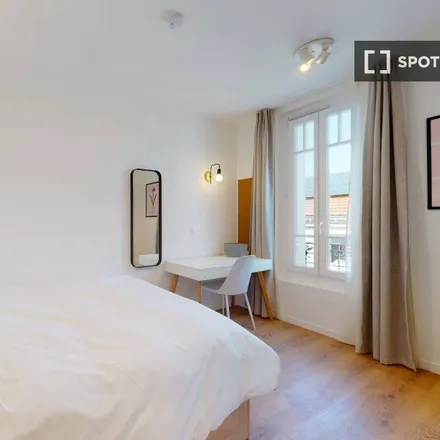 Rent this 12 bed room on 5 Avenue Franklin Roosevelt in 92150 Suresnes, France