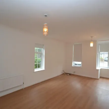 Image 3 - Elm Park, London, HA7 4ER, United Kingdom - Apartment for rent