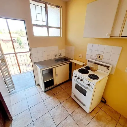 Image 2 - Moot Street, Daspoort, Pretoria, 0019, South Africa - Apartment for rent
