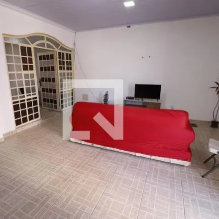 Rent this 3 bed house on QNA 44 in Taguatinga - Federal District, 72125-010