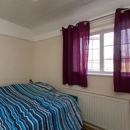 Image 1 - 23 Clematis Street, London, W12 0QQ, United Kingdom - Room for rent