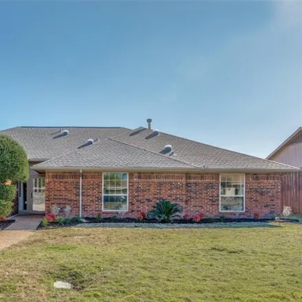 Buy this 3 bed house on 2502 Belmont Place in Plano, TX 75023