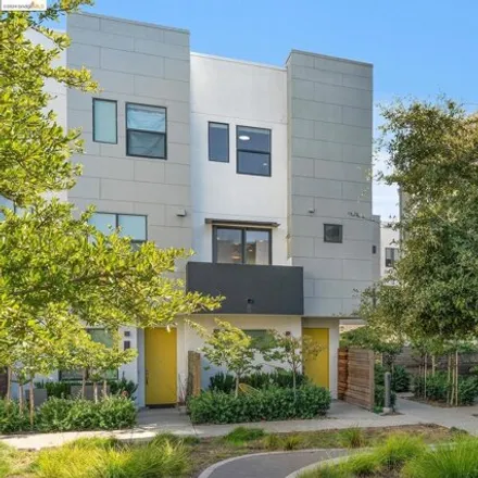 Buy this 2 bed condo on Myrtle Alley in Oakland, CA 94626