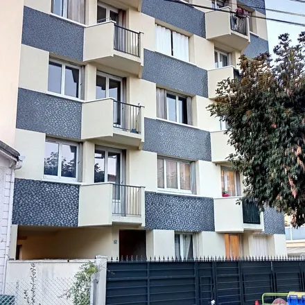 Rent this 2 bed apartment on 8 Rue des Trois Abbés in 93700 Drancy, France