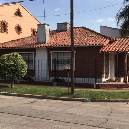 Image 2 - 25 de Mayo 678, Centro, 1878 Quilmes, Argentina - House for sale