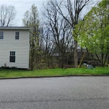 Buy this 4 bed house on 199 Wedgewood Drive in North Hills, WV 26104