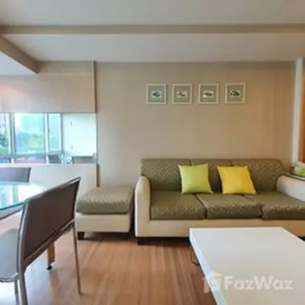 Rent this 2 bed apartment on Nasir's in 10, Soi Sukhumvit 13