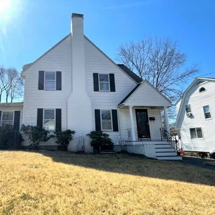 Rent this 3 bed house on 142 Jackson Street in Newton, MA 02459