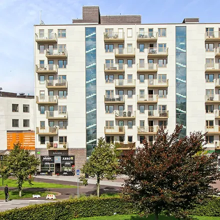 Rent this 3 bed apartment on Bågen Mat & Bar Maria Park in Grepgatan 36, 254 48 Helsingborg