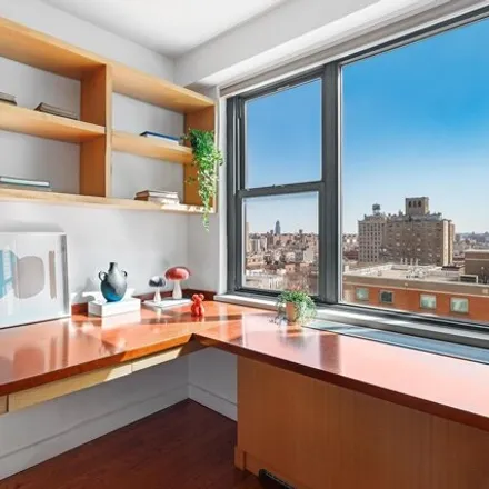 Image 9 - 115 East 9th Street, New York, NY 10003, USA - Apartment for sale