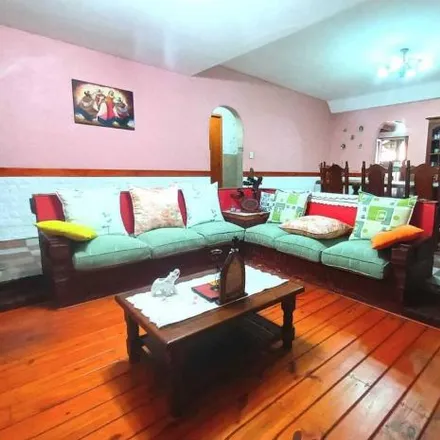 Buy this 3 bed house on Doctor José Darregueira 1791 in 1822 Partido de Lanús, Argentina