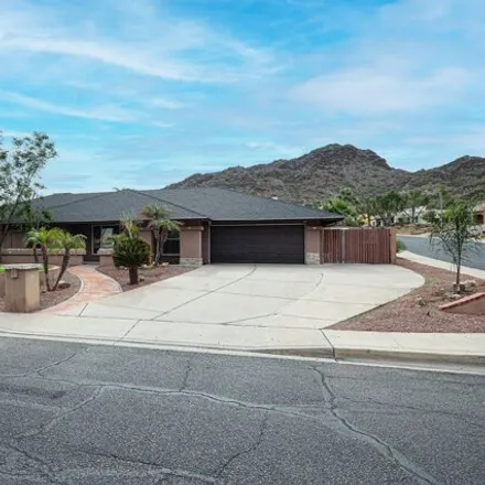 Rent this 4 bed house on 2201 East Shea Boulevard in Phoenix, AZ 85028