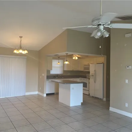 Image 3 - 414 Southeast 14th Terrace, Cape Coral, FL 33990, USA - House for rent