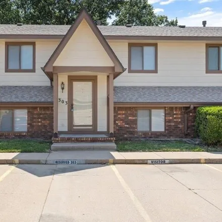 Buy this 2 bed condo on 3536 W 2nd St N in Wichita, Kansas