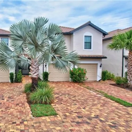 Buy this 3 bed condo on 5675 Mayflower Way in Collier County, FL 34142