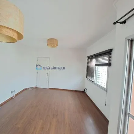 Buy this 3 bed apartment on Rua Correia de Lemos in Chácara Inglesa, São Paulo - SP