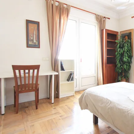 Rent this 7 bed room on Madrid in Supercor Exprés, Calle de Juan Álvarez Mendizábal