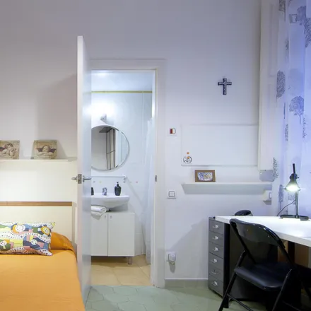 Image 1 - Carrer de Bellafila, 4, 08002 Barcelona, Spain - Room for rent
