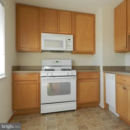 Image 6 - 1917 Woodlyn Drive, Fredericksburg, VA 22401, USA - Condo for rent