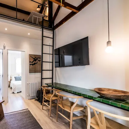 Rent this 2 bed apartment on Madrid in Calle de Jerónima Llorente, 44
