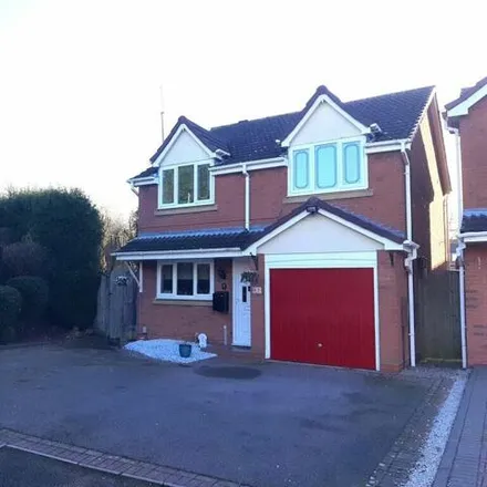 Buy this 3 bed house on Rydal in Tamworth, B77 5TB