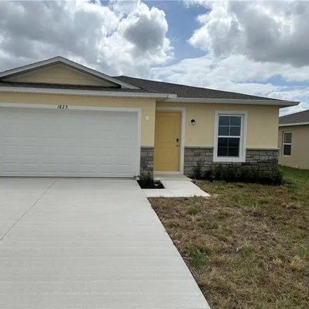 Rent this 4 bed house on 1801 Grand Ridge Street in Sebring, FL 33870
