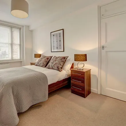 Image 2 - 39 Hill Street, London, W1J 5LX, United Kingdom - Apartment for rent