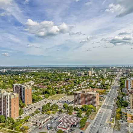 Image 9 - 3482 Hurontario Street, Mississauga, ON L5A 3W9, Canada - Apartment for rent