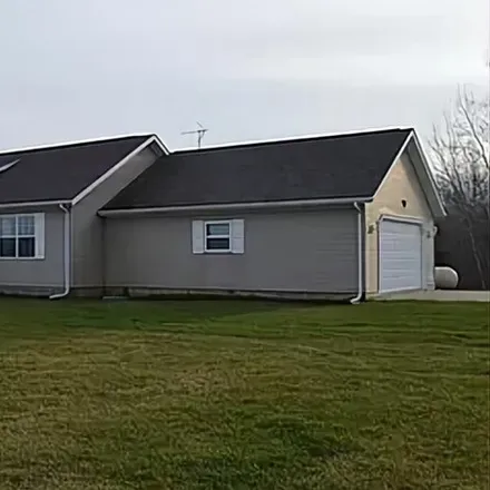 Buy this 3 bed house on West Pleasant Valley Road in Fremont Township, MI 48896