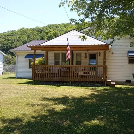Buy this 3 bed house on 2252 Main Street in Sneedville, TN 37869