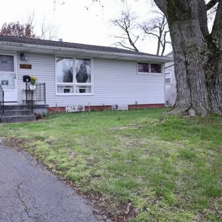Buy this 3 bed house on 3612 Astor Avenue in Columbus, OH 43227