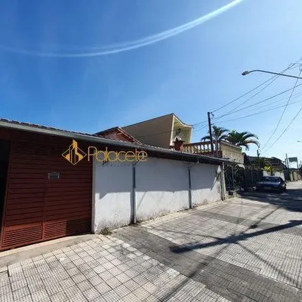 Buy this 5 bed house on Rua Pedrinho in Jardim Gurilândia, Taubaté - SP