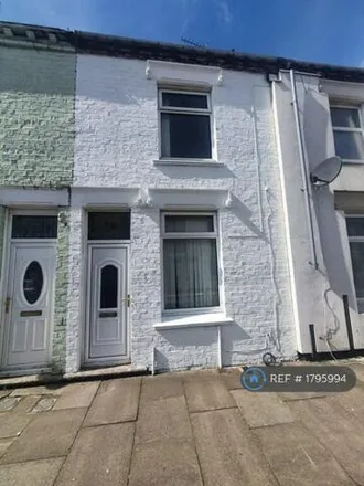 Rent this 3 bed townhouse on Coltman Street in Middlesbrough, TS3 6NL