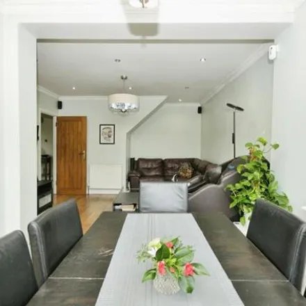 Image 7 - Cloisters Avenue, Blackbrook, London, BR1 2JZ, United Kingdom - Duplex for sale