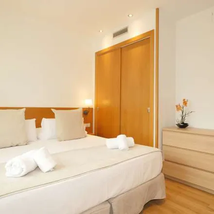 Rent this 2 bed apartment on Carrer de Valldonzella in 7, 08001 Barcelona