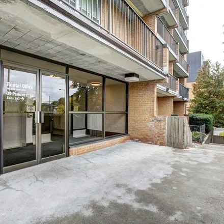 Image 5 - 41 Parkcrest Drive, Toronto, ON M1M 2J1, Canada - Apartment for rent