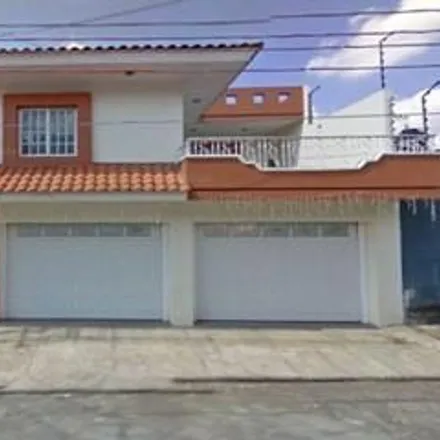 Image 2 - Calle Sauces, 60160 Uruapan, MIC, Mexico - House for sale