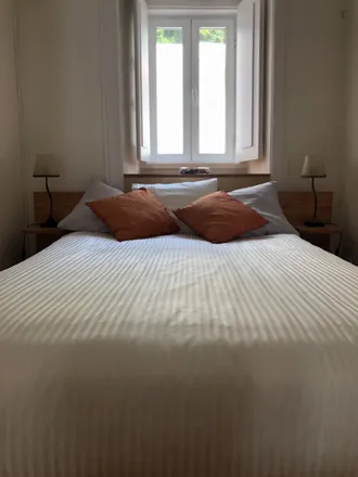 Rent this 1 bed apartment on Rua de Santo António dos Capuchos in 1150-069 Lisbon, Portugal