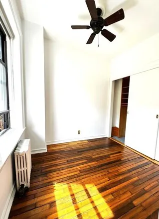 Image 3 - 44 Remsen Street, New York, NY 11201, USA - Townhouse for sale