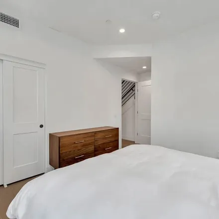 Image 4 - 1334;1336 North Fairfax Avenue, West Hollywood, CA 90046, USA - Apartment for rent