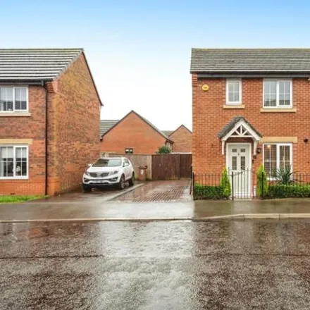 Buy this 3 bed duplex on Peacock Close in Earlestown, WA12 9NQ