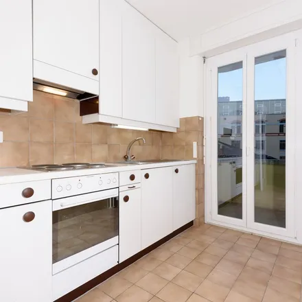 Rent this 3 bed apartment on Boulevard de Pérolles 83 in 1700 Fribourg - Freiburg, Switzerland
