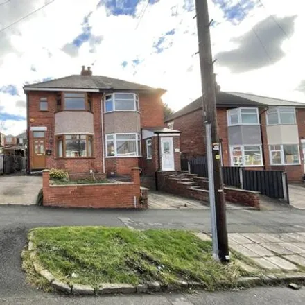 Buy this 3 bed duplex on Lound Road in Sheffield, S9 4BJ