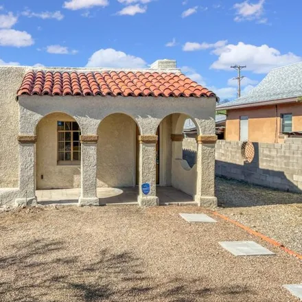 Buy this 2 bed house on 62 West Adams Street in Tucson, AZ 85705