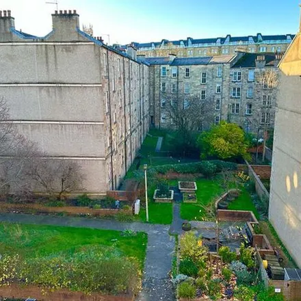 Image 9 - Willowbank Community Garden, Willowbank Crescent, Glasgow, G3 6NA, United Kingdom - Apartment for rent