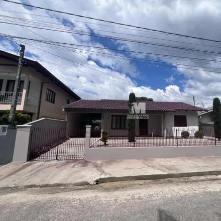 Rent this 3 bed house on Rua Gabriel Siegel in Guarani, Brusque - SC