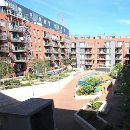 Rent this 2 bed apartment on Colindeep Lane in London, NW9 6FL