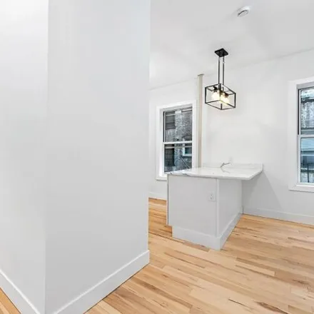 Image 9 - 1390 Pacific Street, New York, NY 11216, USA - Apartment for sale