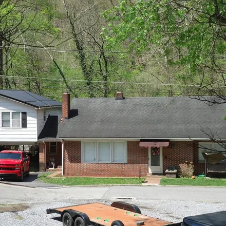Buy this 4 bed house on 27 Lake Drive in Welch, WV 24801