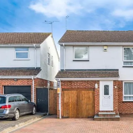 Buy this 3 bed duplex on Leven in Swindon, SN5 8QW